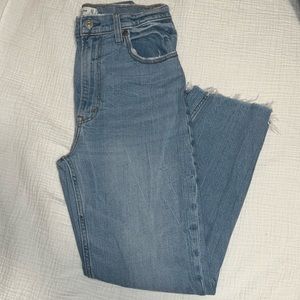 Abercrombie & Fitch Ultra High Rise Ankle Jeans